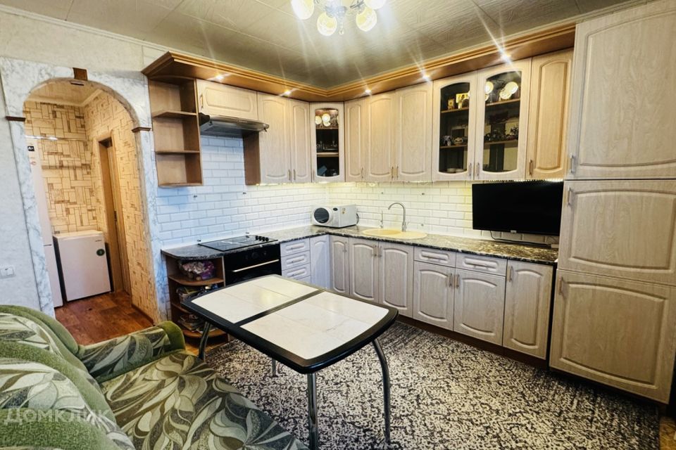 Продаётся 2-комнатная квартира, 56.5 м²
