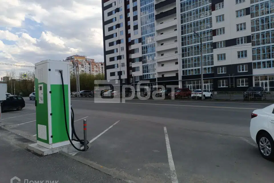 Продаётся 3-комнатная квартира, 101.1 м²