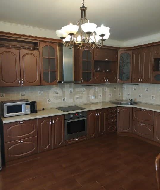 Сдаётся 3-комнатная квартира, 122 м²
