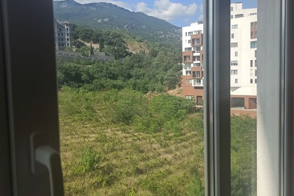Продаётся 6-комнатная квартира, 273 м²