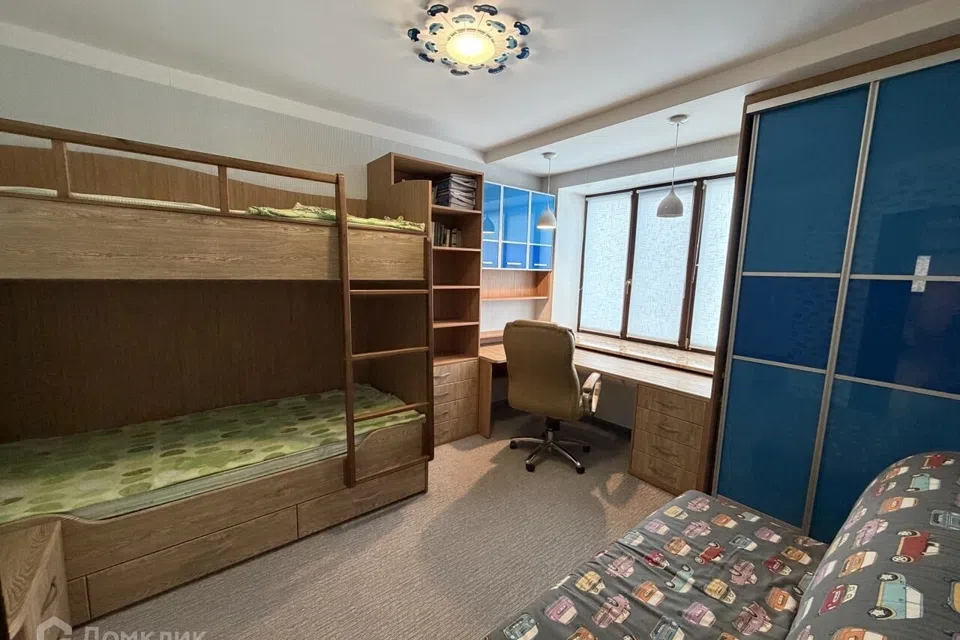 Продаётся 3-комнатная квартира, 83 м²