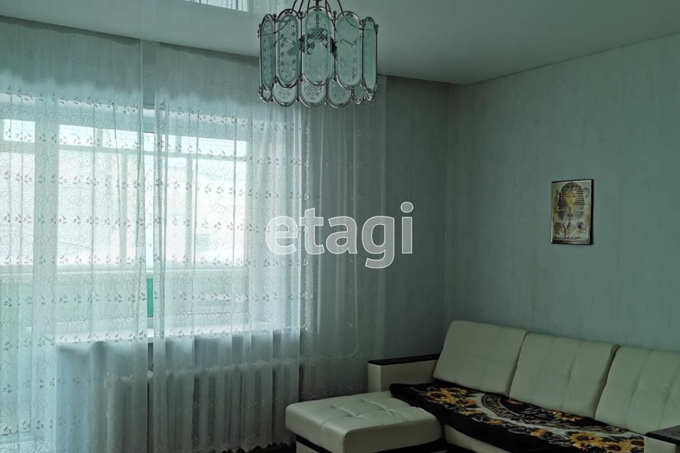 Продаётся 3-комнатная квартира, 98 м²