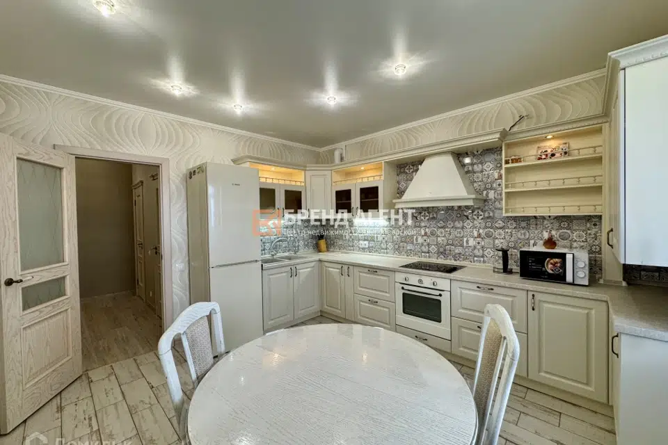 Продаётся 2-комнатная квартира, 74.5 м²