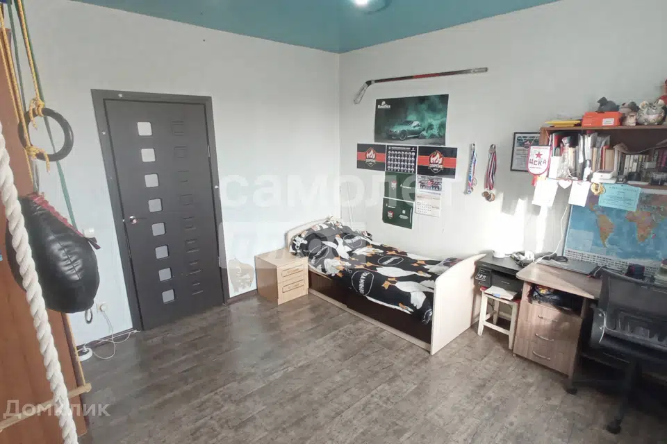 Продаётся 4-комнатная квартира, 81 м²