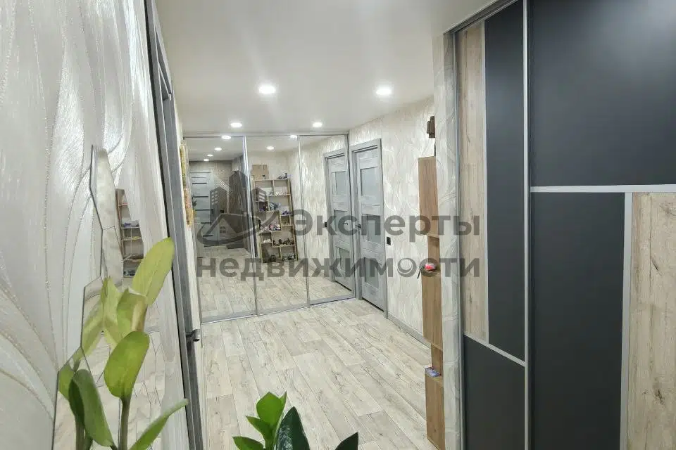 Продаётся 3-комнатная квартира, 70.1 м²