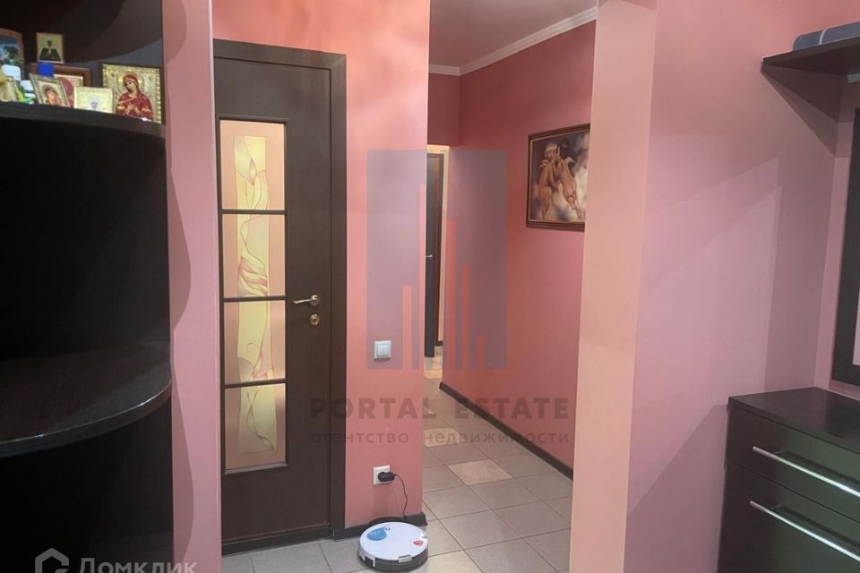 Продаётся 3-комнатная квартира, 97.7 м²