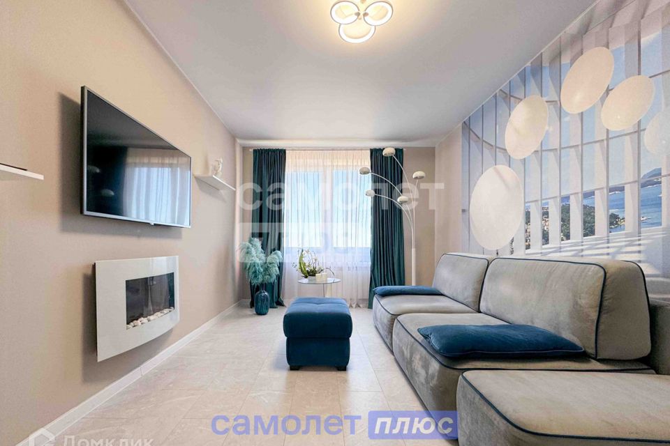 Продаётся 3-комнатная квартира, 103 м²