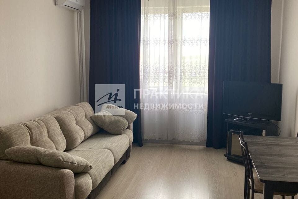 Продаётся 1-комнатная квартира, 37.5 м²