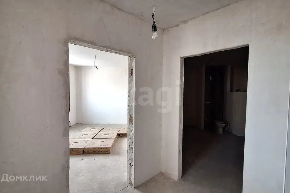 Продаётся 3-комнатная квартира, 107 м²