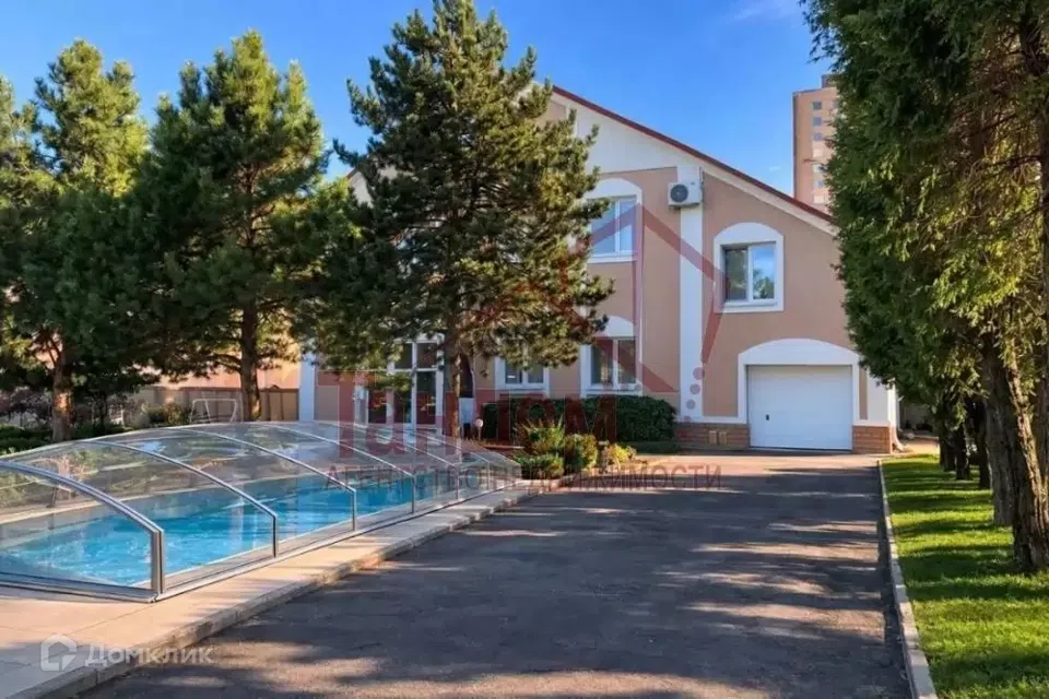 Продаётся 2-этажный дом, 418 м²