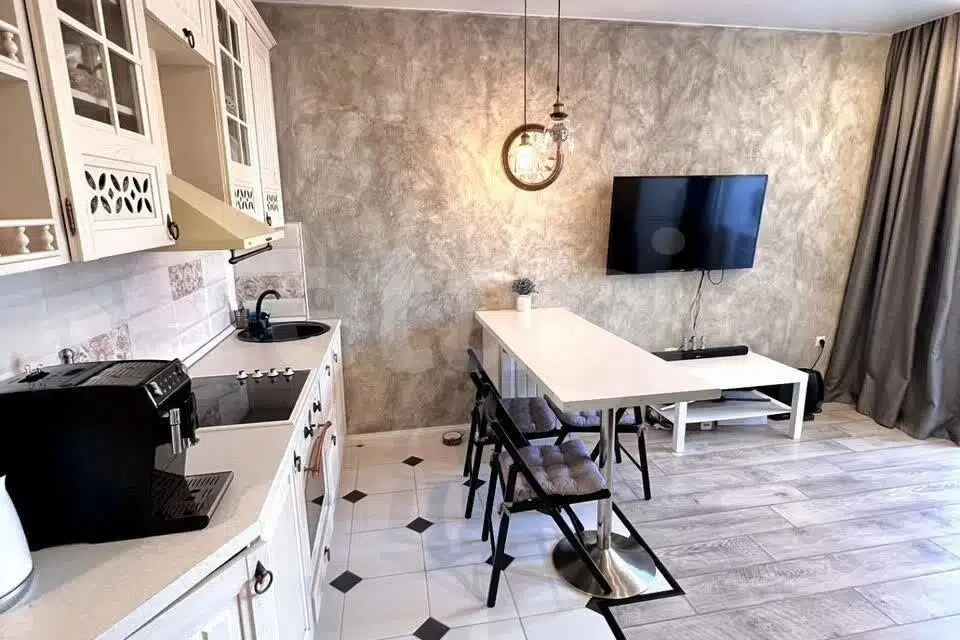 Продаётся 1-комнатная квартира, 43.8 м²