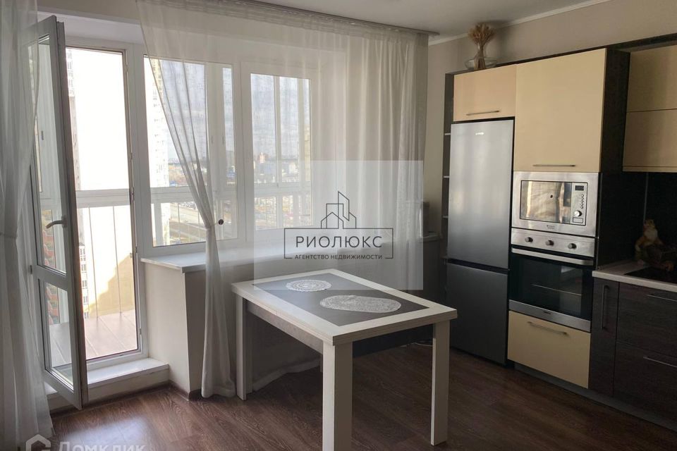 Продаётся 3-комнатная квартира, 77 м²