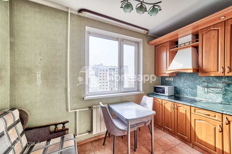 Продаётся 1-комнатная квартира, 38 м²