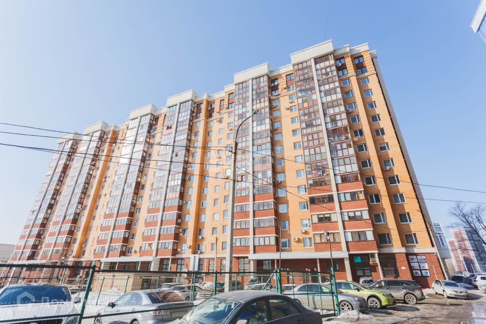 Продаётся 3-комнатная квартира, 75.8 м²