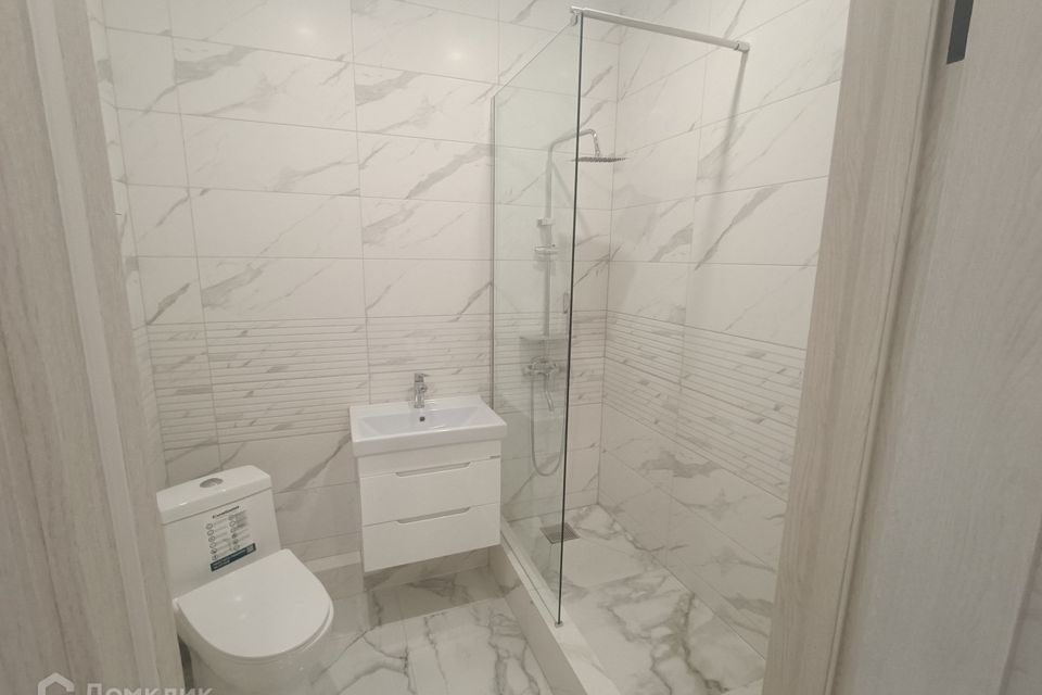Продаётся 1-комнатная квартира, 42 м²