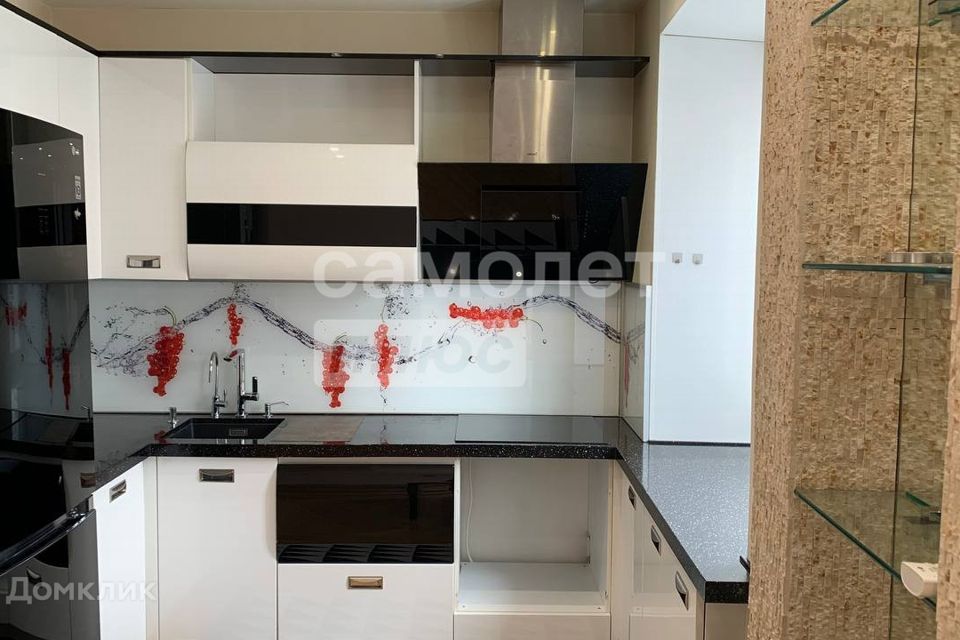 Продаётся 2-комнатная квартира, 56.5 м²
