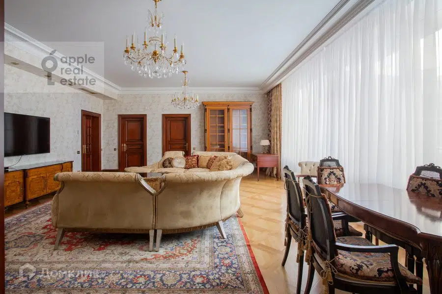Продаётся 2-комнатная квартира, 125.4 м²