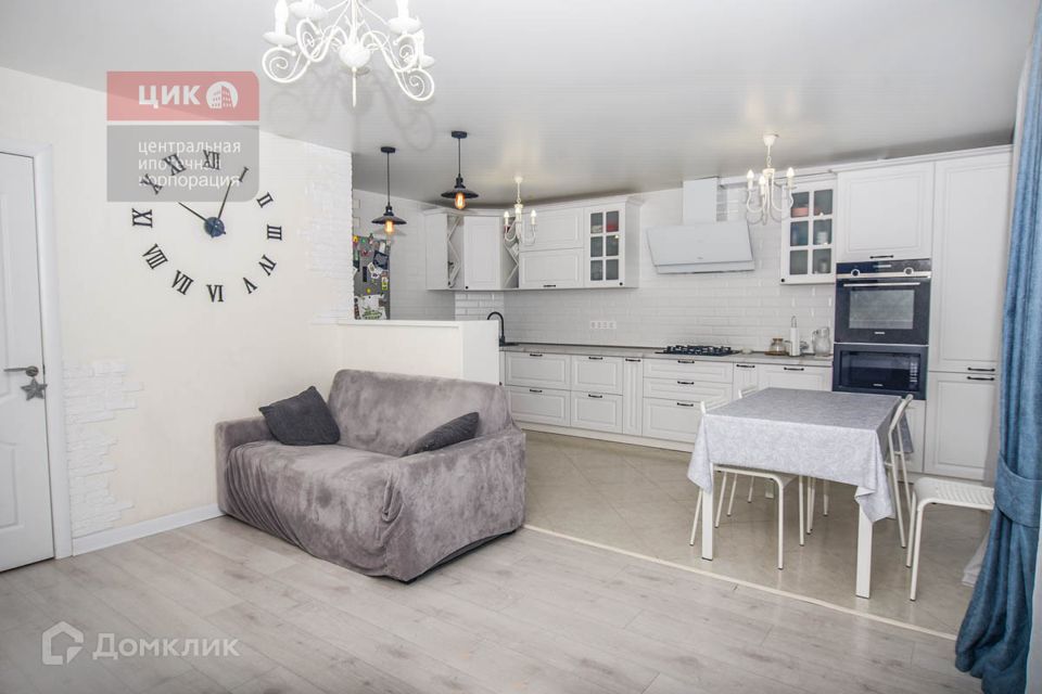 Продаётся 3-комнатная квартира, 94 м²