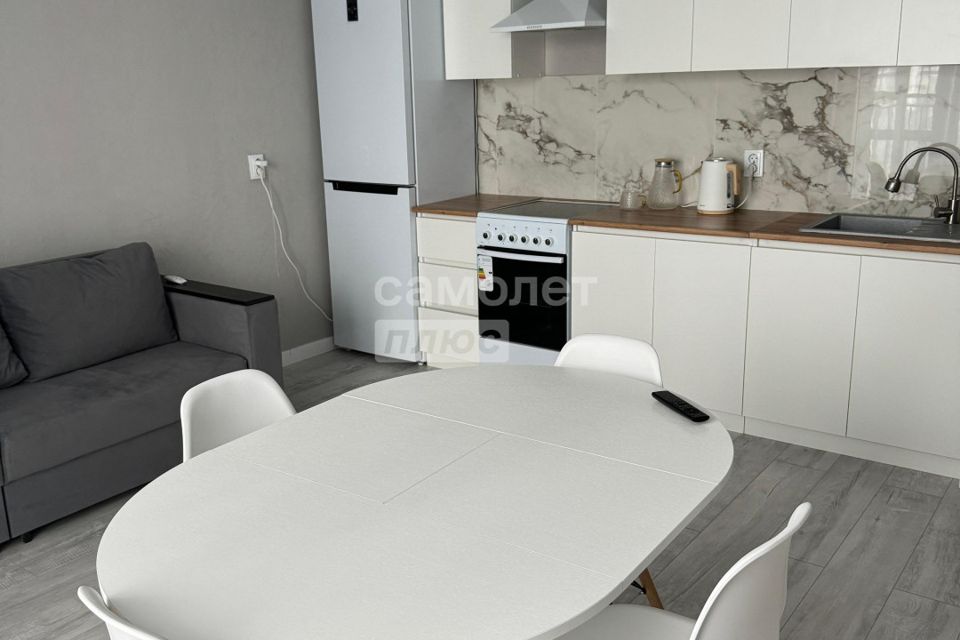 Сдаётся 1-комнатная квартира, 38 м²