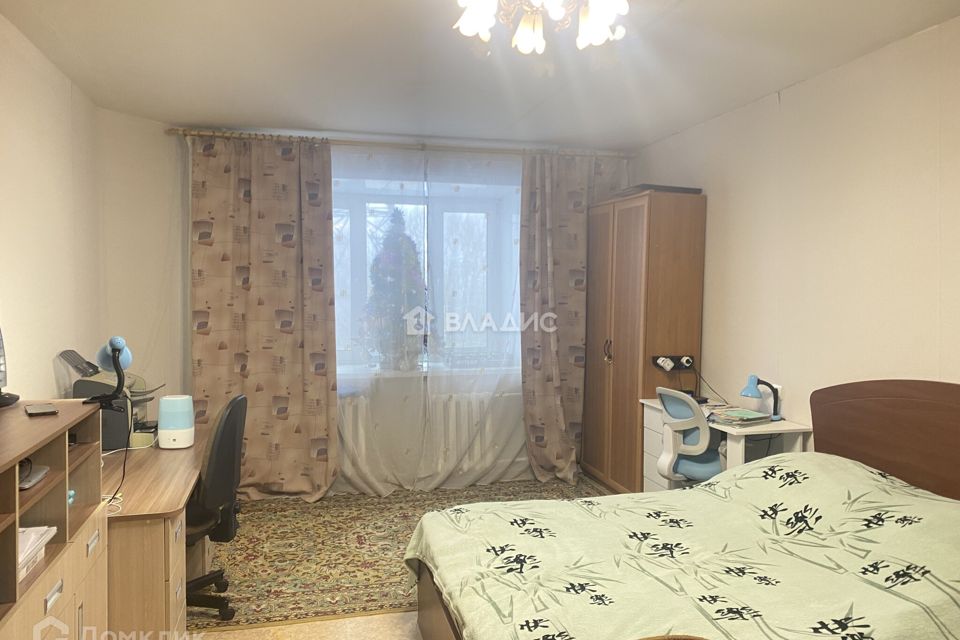 Продаётся 1-комнатная квартира, 53.7 м²