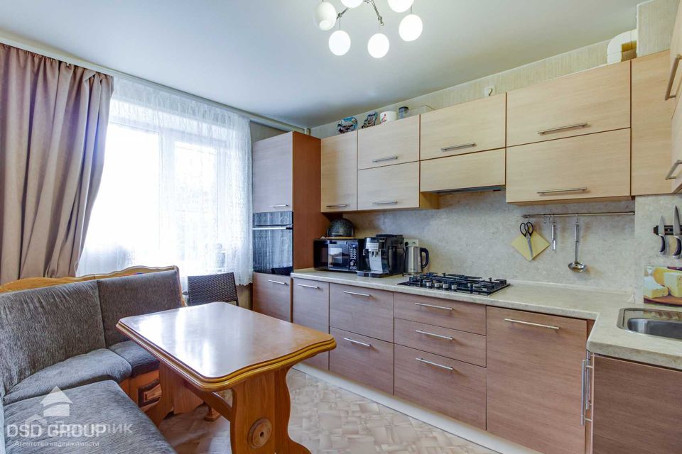 Продаётся 4-комнатная квартира, 91.1 м²