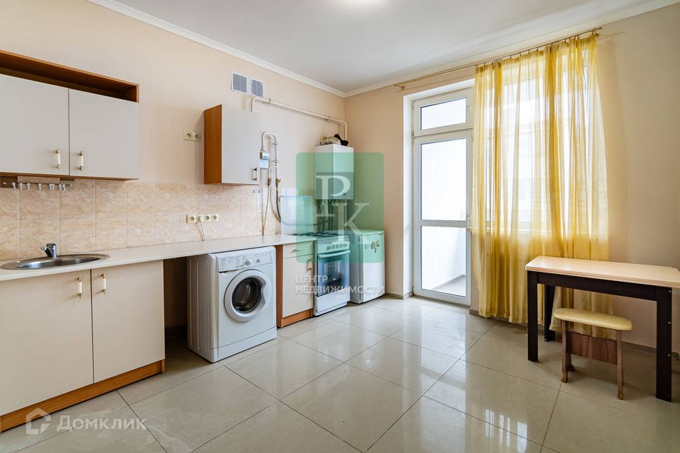 Продаётся 1-комнатная квартира, 43.3 м²