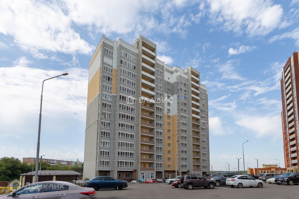 Продаётся 2-комнатная квартира, 71.8 м²