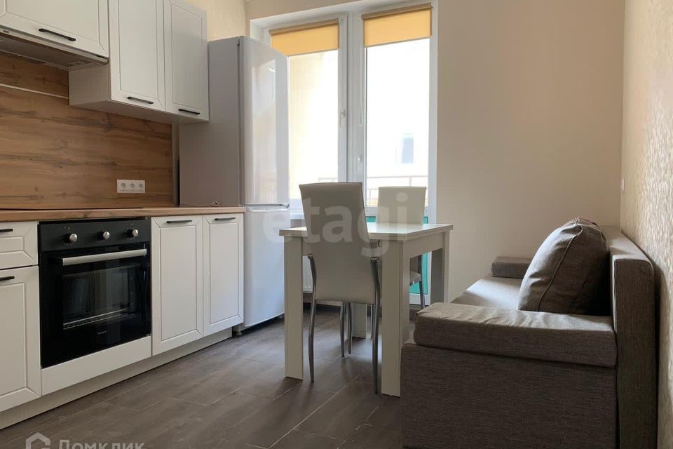 Продаётся 1-комнатная квартира, 37 м²