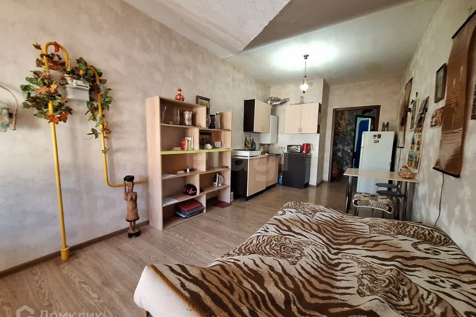 Продаётся 1-комнатная квартира, 50.8 м²
