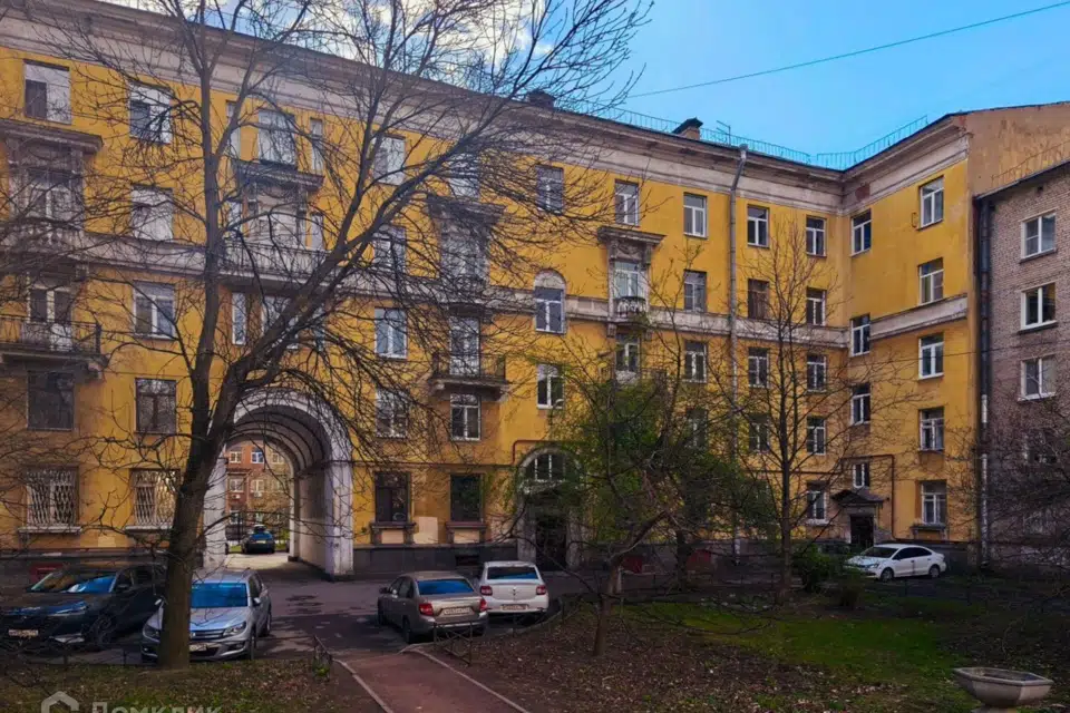 Продаётся 3-комнатная квартира, 68.2 м²