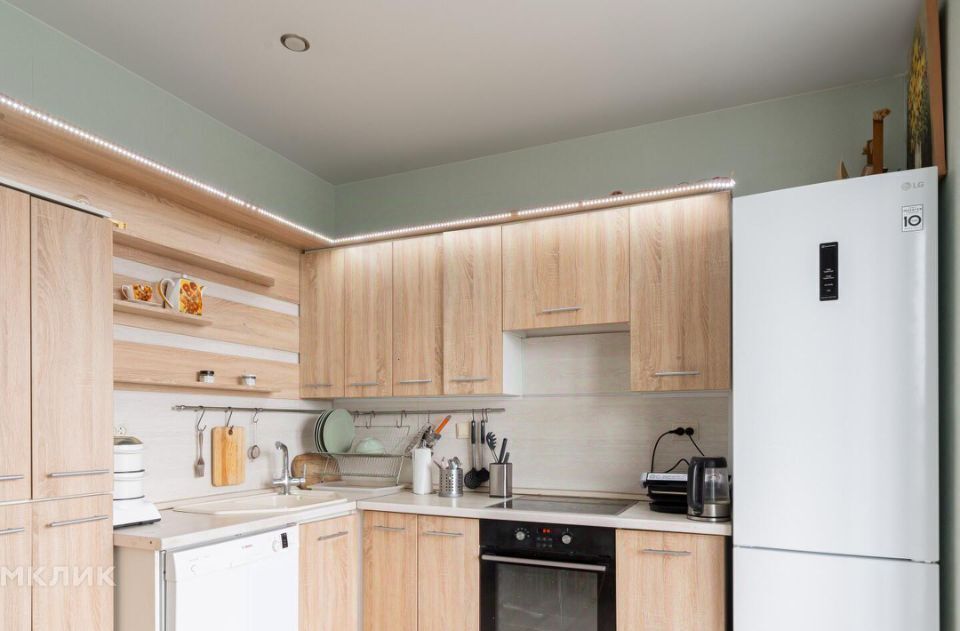 Продаётся 2-комнатная квартира, 58 м²