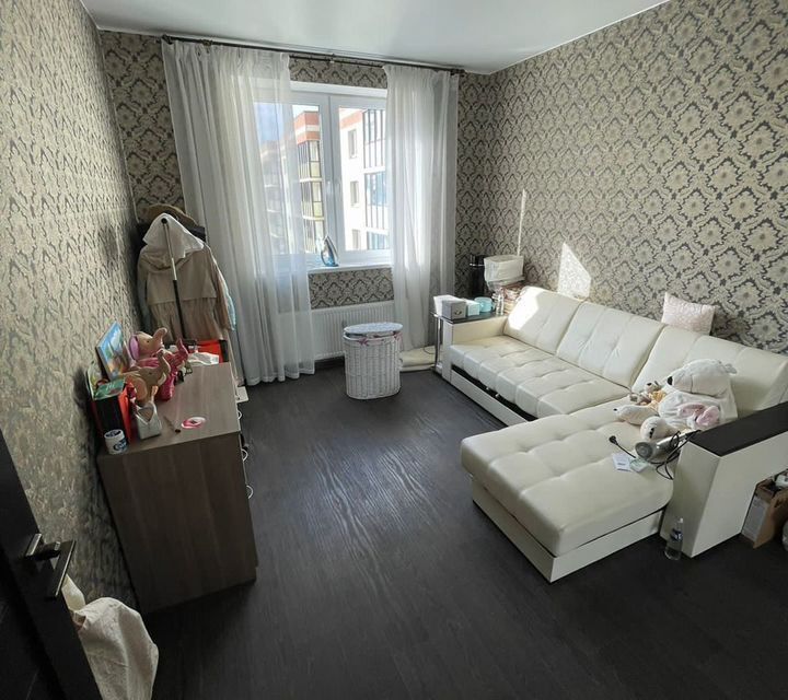 Продаётся 2-комнатная квартира, 57 м²