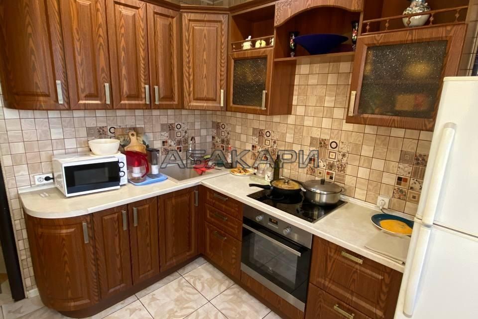 Сдаётся 3-комнатная квартира, 65 м²