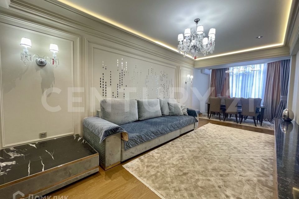 Продаётся 2-комнатная квартира, 93 м²