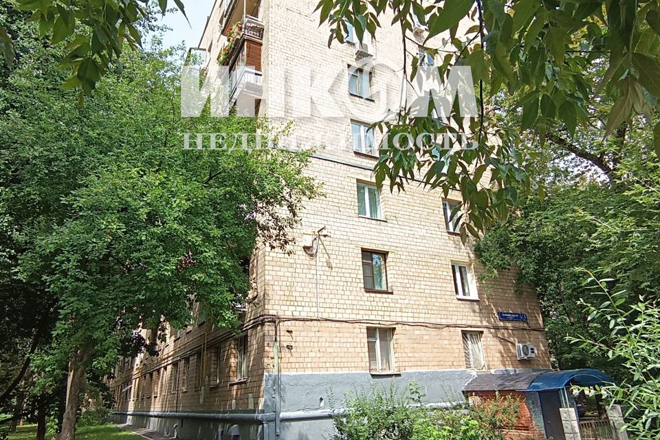 Продаётся 1-комнатная квартира, 32 м²