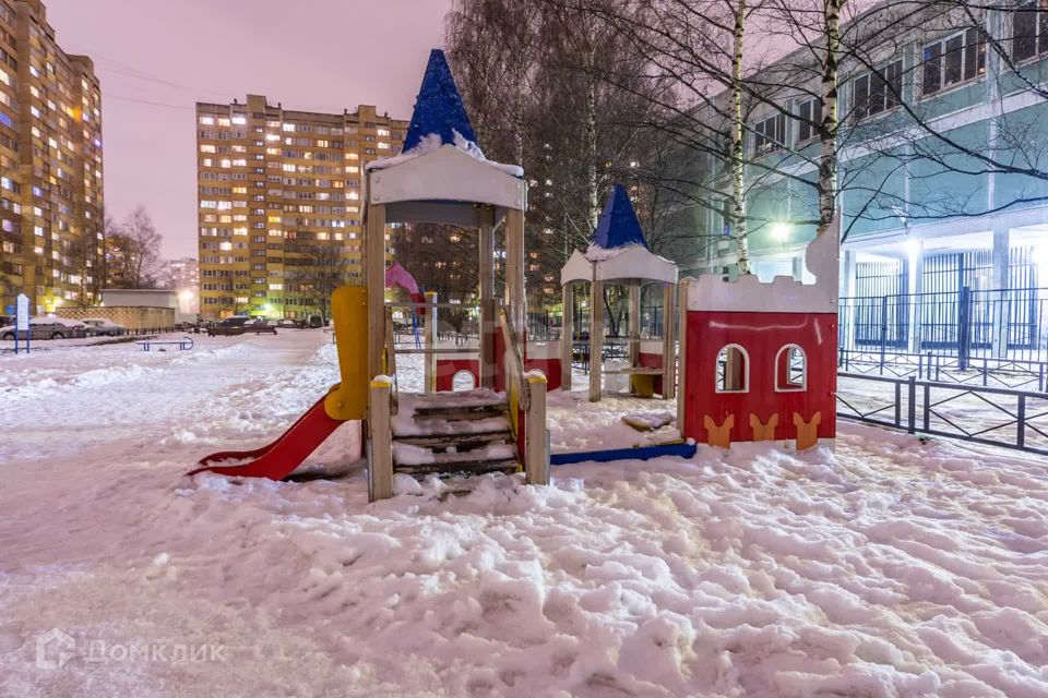 Продаётся комната в 3-комн. квартире, 64.1 м²