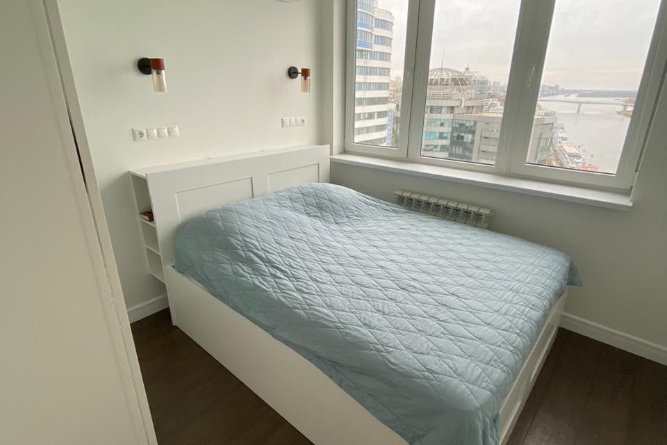 Продаётся 1-комнатная квартира, 42 м²