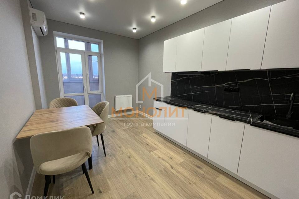Продаётся 1-комнатная квартира, 41.3 м²