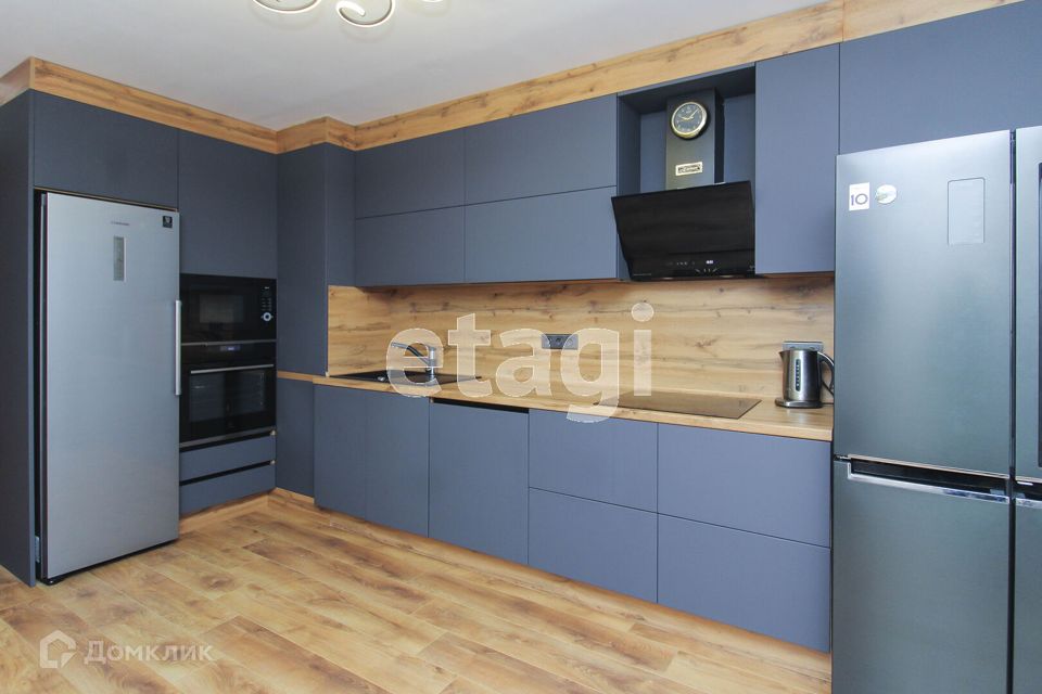 Продаётся 5-комнатная квартира, 159.1 м²