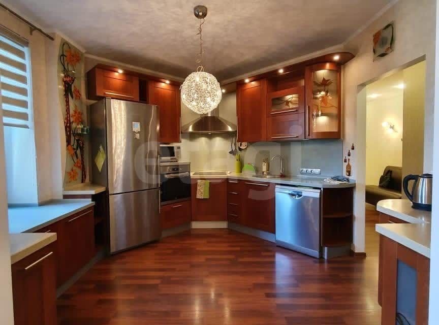 Продаётся 3-комнатная квартира, 90 м²