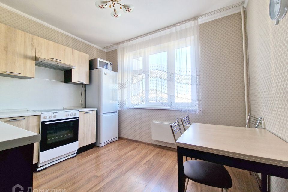 Сдаётся 3-комнатная квартира, 77 м²