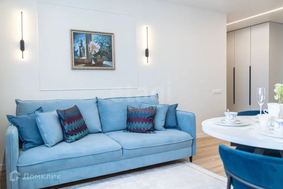 Продаётся 2-комнатная квартира, 55.7 м²