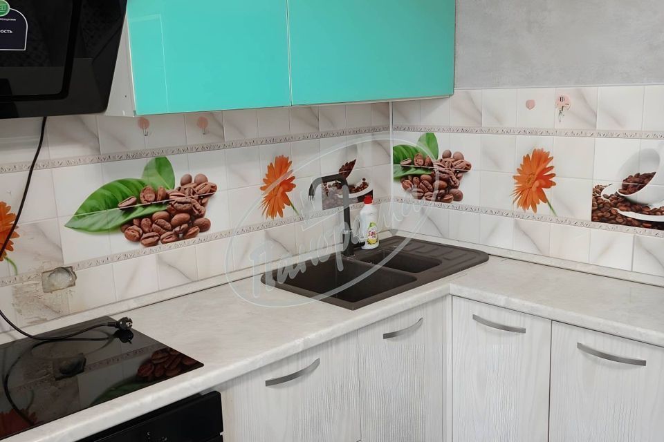 Сдаётся 2-комнатная квартира, 56 м²