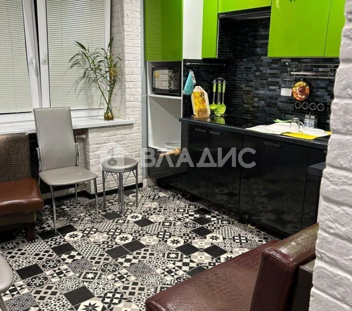Продаётся 2-комнатная квартира, 71.2 м²