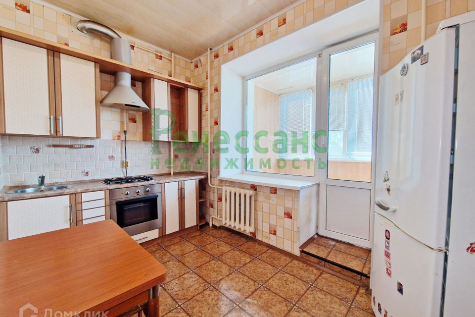 Продаётся 1-комнатная квартира, 49.2 м²