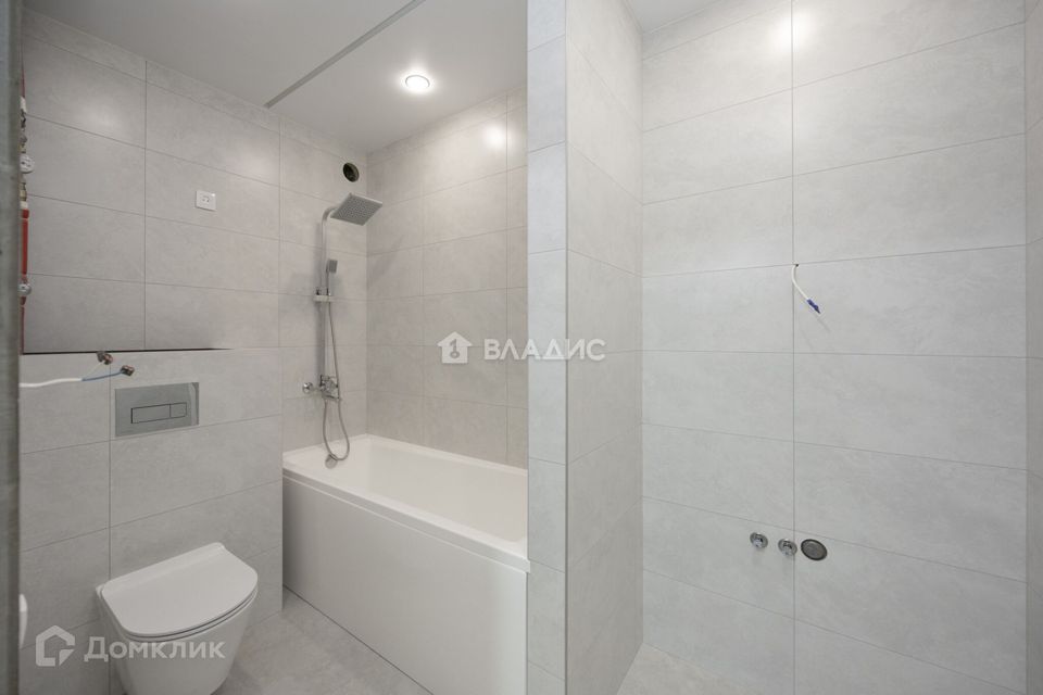 Продаётся 2-комнатная квартира, 61.8 м²