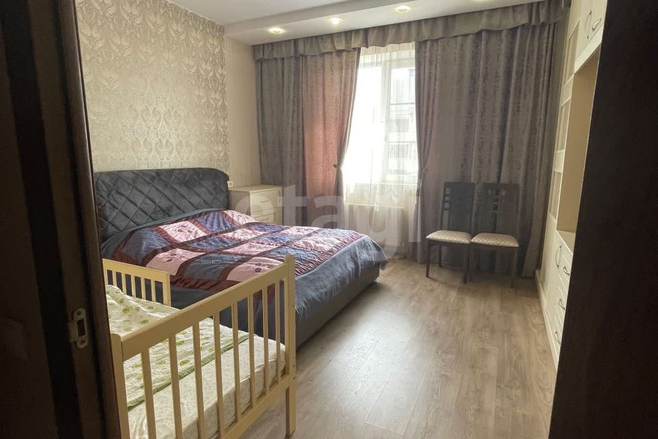 Продаётся 2-комнатная квартира, 72.7 м²