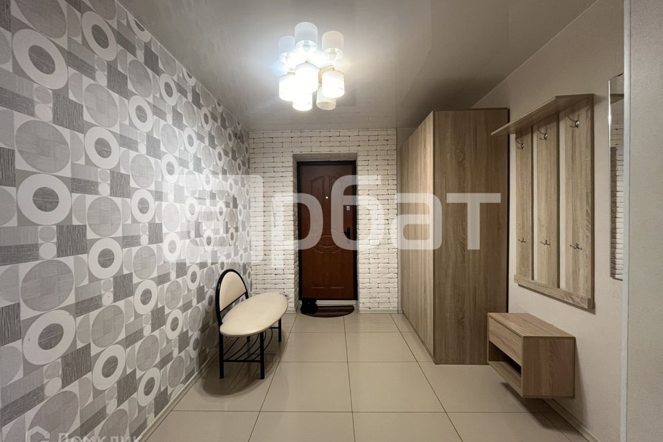 Продаётся 4-комнатная квартира, 100.2 м²