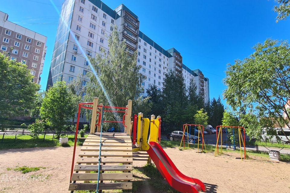 Продаётся комната в 2-комн. квартире, 16 м²
