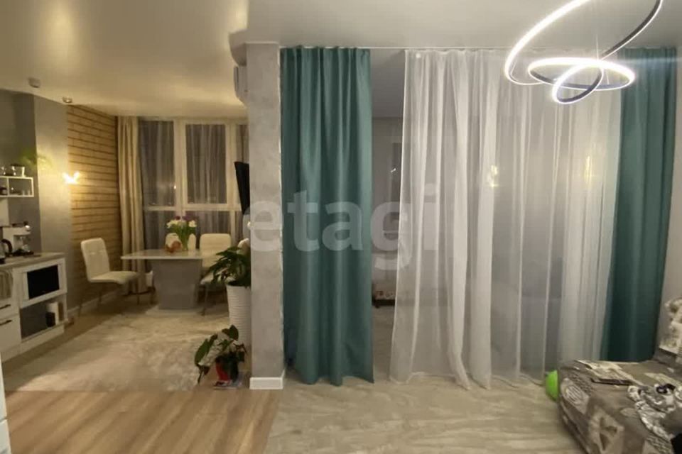 Продаётся 1-комнатная квартира, 35.9 м²